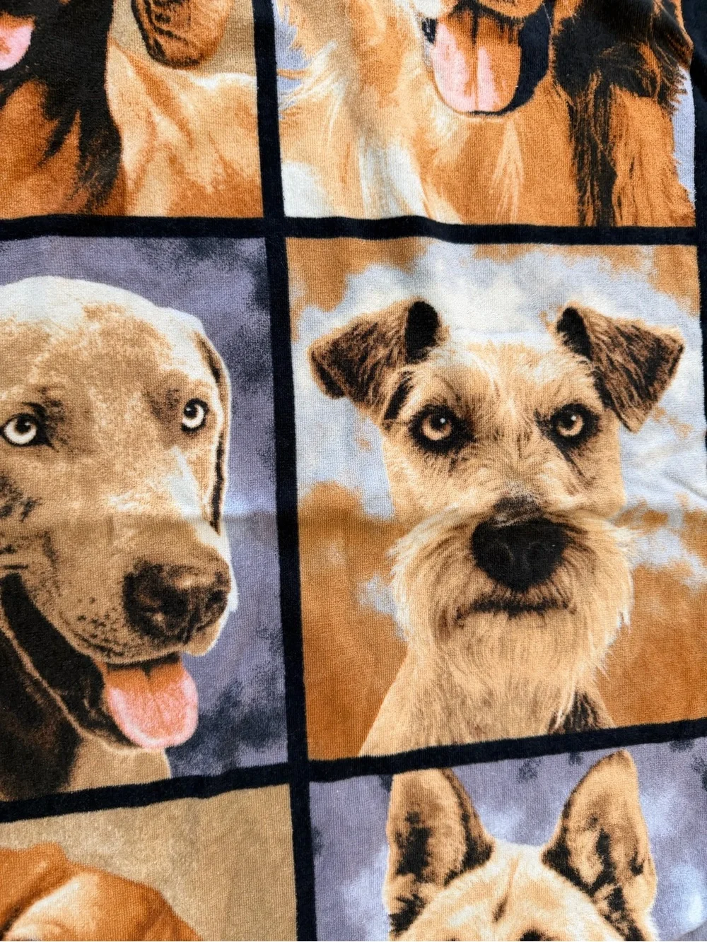 JCPenney Home Collection Plush Dog breeds beach towel 1990s all cotton poolside